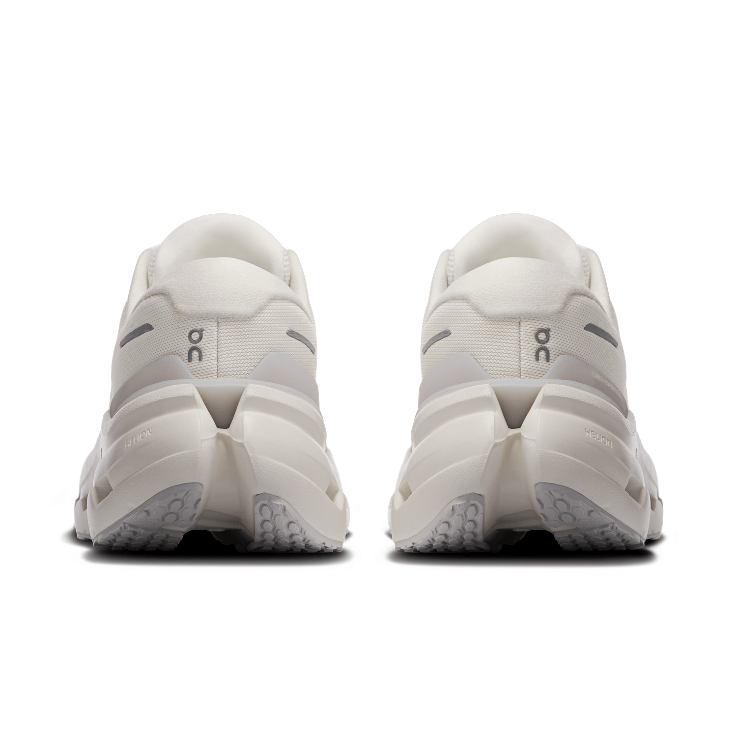 On Running 05. WOMENS FOOTWEAR - WOMENS SHOES - WOMENS SHOES RUNNING Women's Cloudrunner 3 WHITE | IVORY