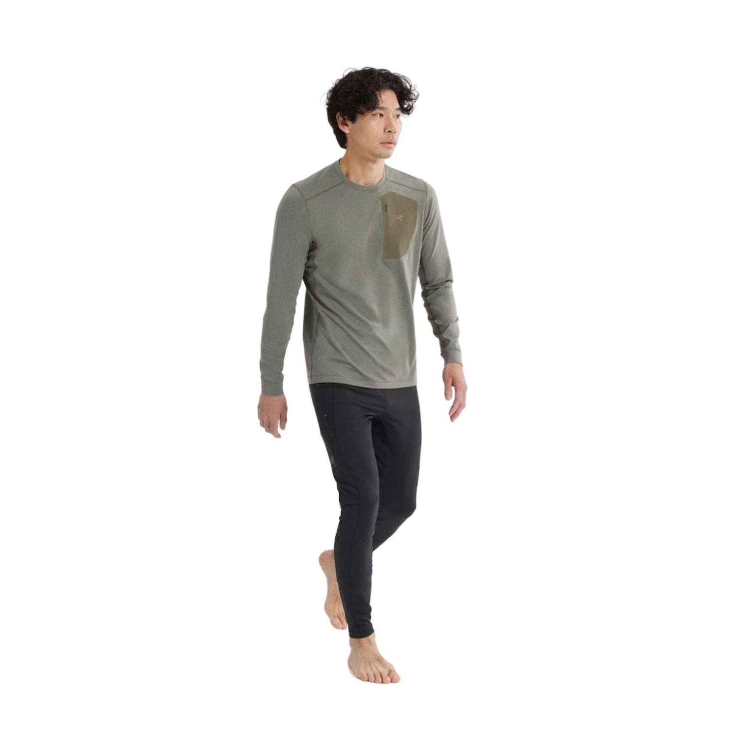 Arc'teryx 01. MENS APPAREL - MENS SKI - MENS THERMAL TOPS Men's Rho LT Crew Neck FORAGE|TATSU