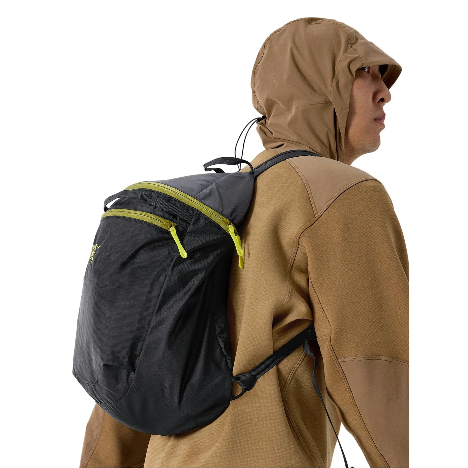 Arc'teryx 16. RANDOM - RANDOM - BULK SALE Heliad 15L Backpack BLACK | OLIVE MOSS