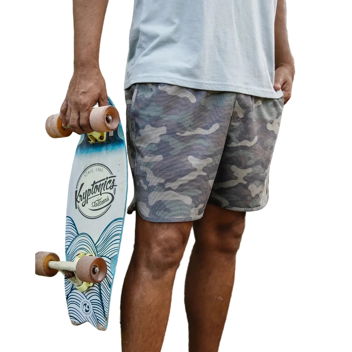 Free Fly Apparel 01. MENS APPAREL - MENS SHORTS - MENS SHORTS ACTIVE Men's Reverb Short 5.5" WOODLAND CAMO PRINT