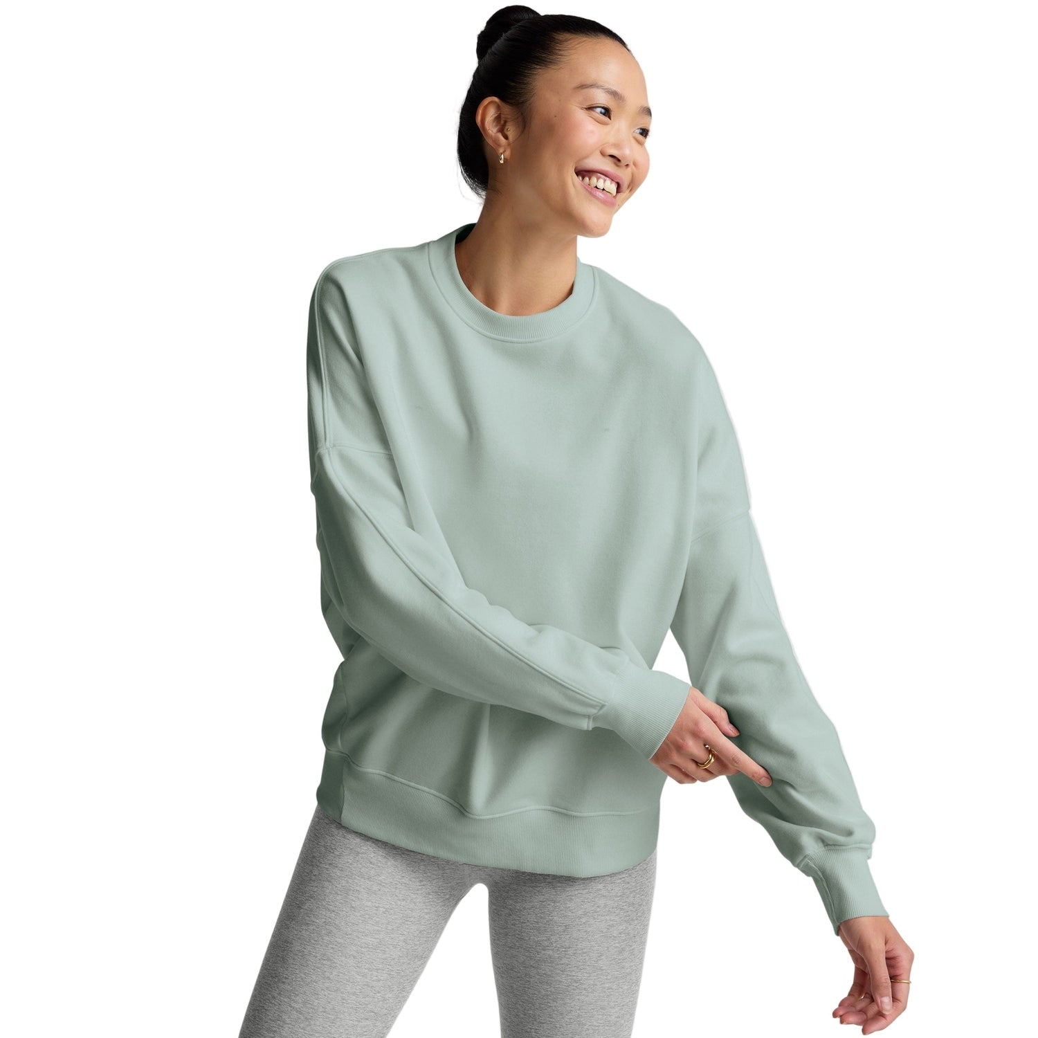Beyond Yoga 02. WOMENS APPAREL - WOMENS HOODIES|SWEATERS - WOMENS PO SWEATERS Women's Luxefleece Oversized Sweatshirt PALE BLUE