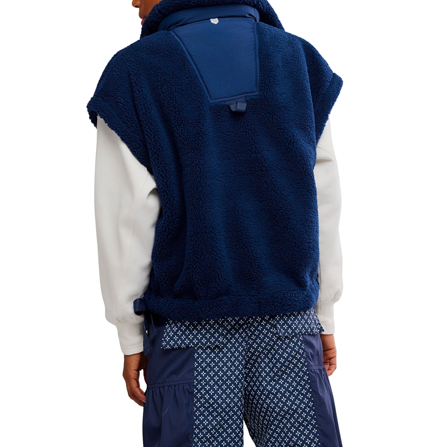 FP Movement 02. WOMENS APPAREL - WOMENS VEST - WOMENS VEST FLEECE Women's Scout It Out Fleece Vest 4405 NAVY