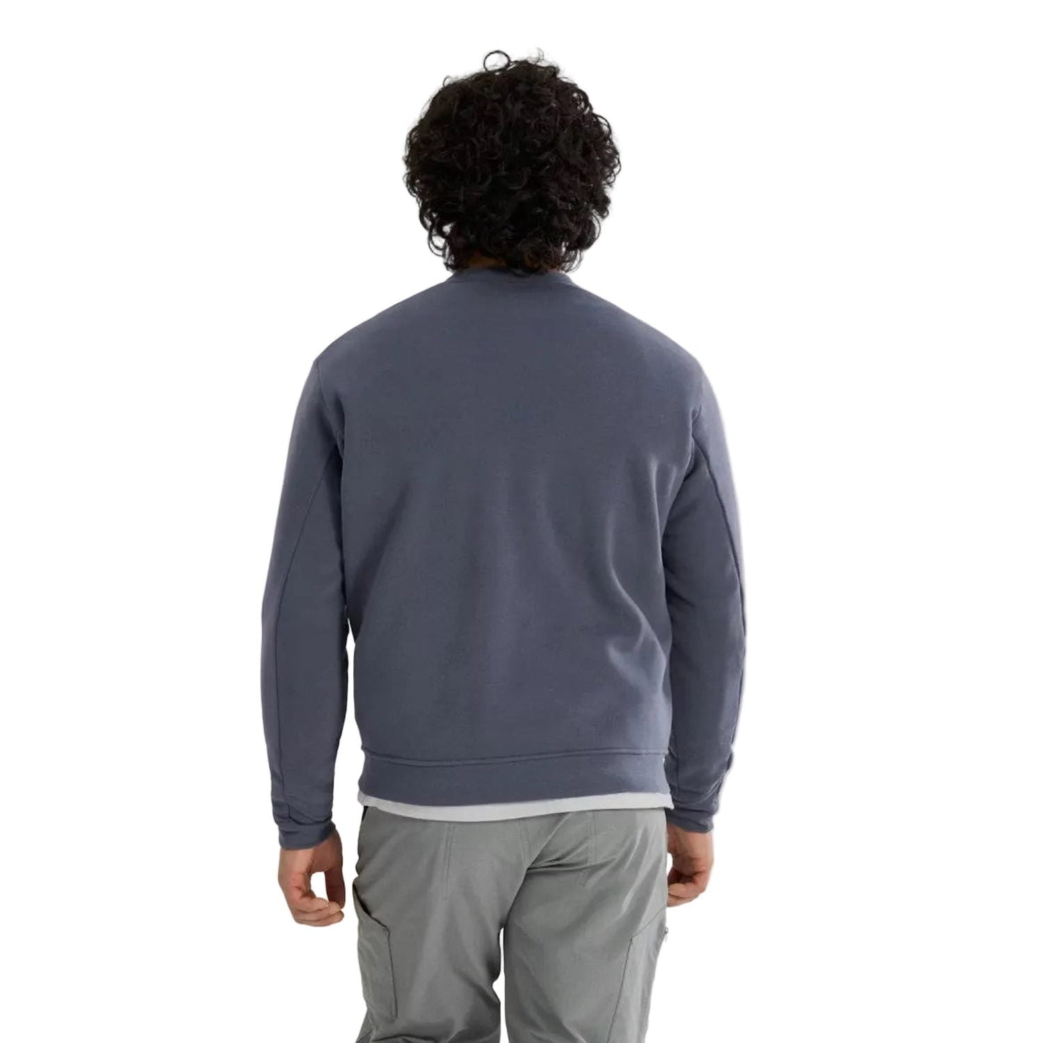 Arc'teryx 01. MENS APPAREL - MENS HOODIES|SWEATERS - MENS PO SWEATERS Men's Emblem Fleece Crew Neck Pullover 021549 DK STRATUS