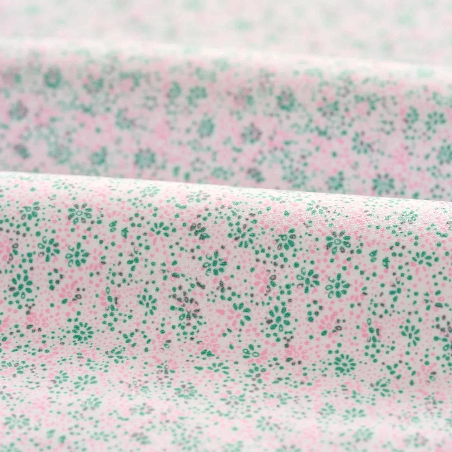 johnnie-O 01. MENS APPAREL - MENS SS SHIRTS - MENS SS POLO Men's Featherweight Performance Polo - Marietta CILANTRO