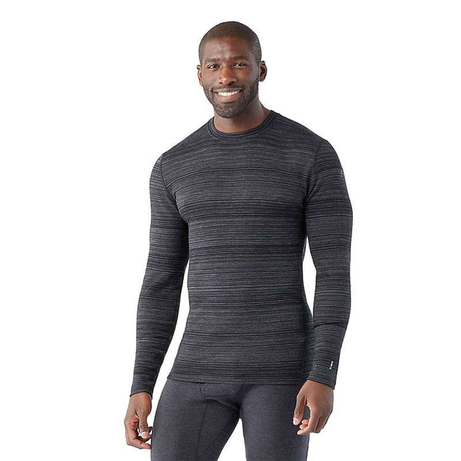 Smartwool 01. MENS APPAREL - MENS SKI - MENS THERMAL TOPS Men's Classic Thermal Merino Base Layer Crew K42 BLACK COLOR SHIFT