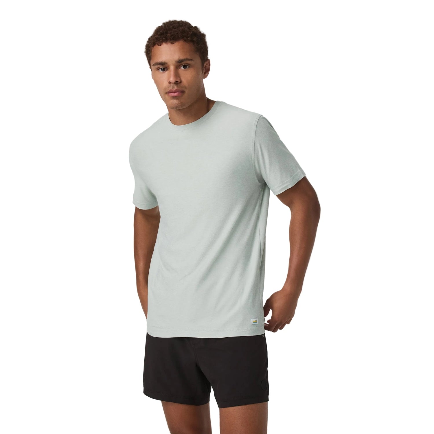 Vuori 01. MENS APPAREL - MENS SS SHIRTS - MENS SS ACTIVE Men's Strato Tech Tee MBH STORM BLUE HEATHER