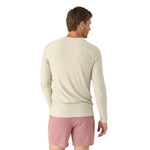 Vuori 01. MENS APPAREL - MENS LS SHIRTS - MENS LS ACTIVE Men's Long Sleeve Strato Tech Tee HMR MUSHROOM HEATHER