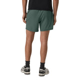 Vuori 01. MENS APPAREL - MENS SHORTS - MENS SHORTS ACTIVE Men's Kore Short - 5 in GGL AGATE GREEN TONAL
