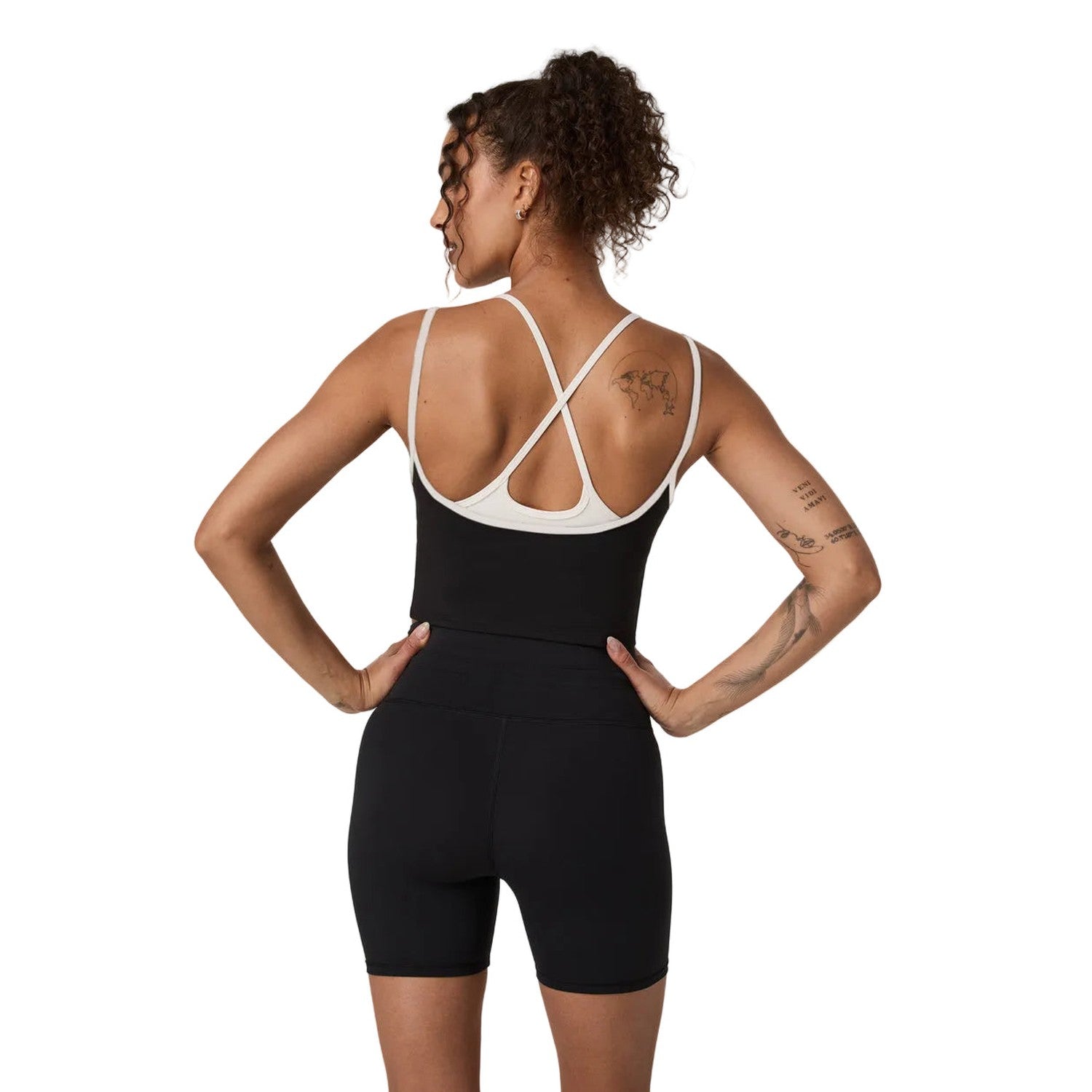 Vuori 02. WOMENS APPAREL - WOMENS SS SHIRTS - WOMENS TANK ACTIVE Women's Daily Layered Tank BLK BLACK