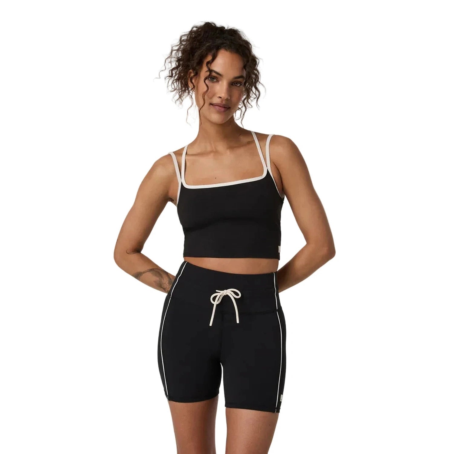 Vuori 02. WOMENS APPAREL - WOMENS SS SHIRTS - WOMENS TANK ACTIVE Women's Daily Layered Tank BLK BLACK