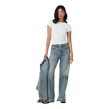Women's Feather Stretch Fitted Tee