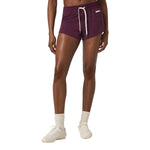 Vuori 02. WOMENS APPAREL - WOMENS SHORTS - WOMENS SHORTS ACTIVE Women's Clementine 2.0 Short 2.5" CER CERISE