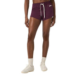 Vuori 02. WOMENS APPAREL - WOMENS SHORTS - WOMENS SHORTS ACTIVE Women's Clementine 2.0 Short 2.5" CER CERISE