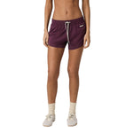 Vuori 02. WOMENS APPAREL - WOMENS SHORTS - WOMENS SHORTS ACTIVE Women's Clementine 2.0 Short 4" CER CERISE