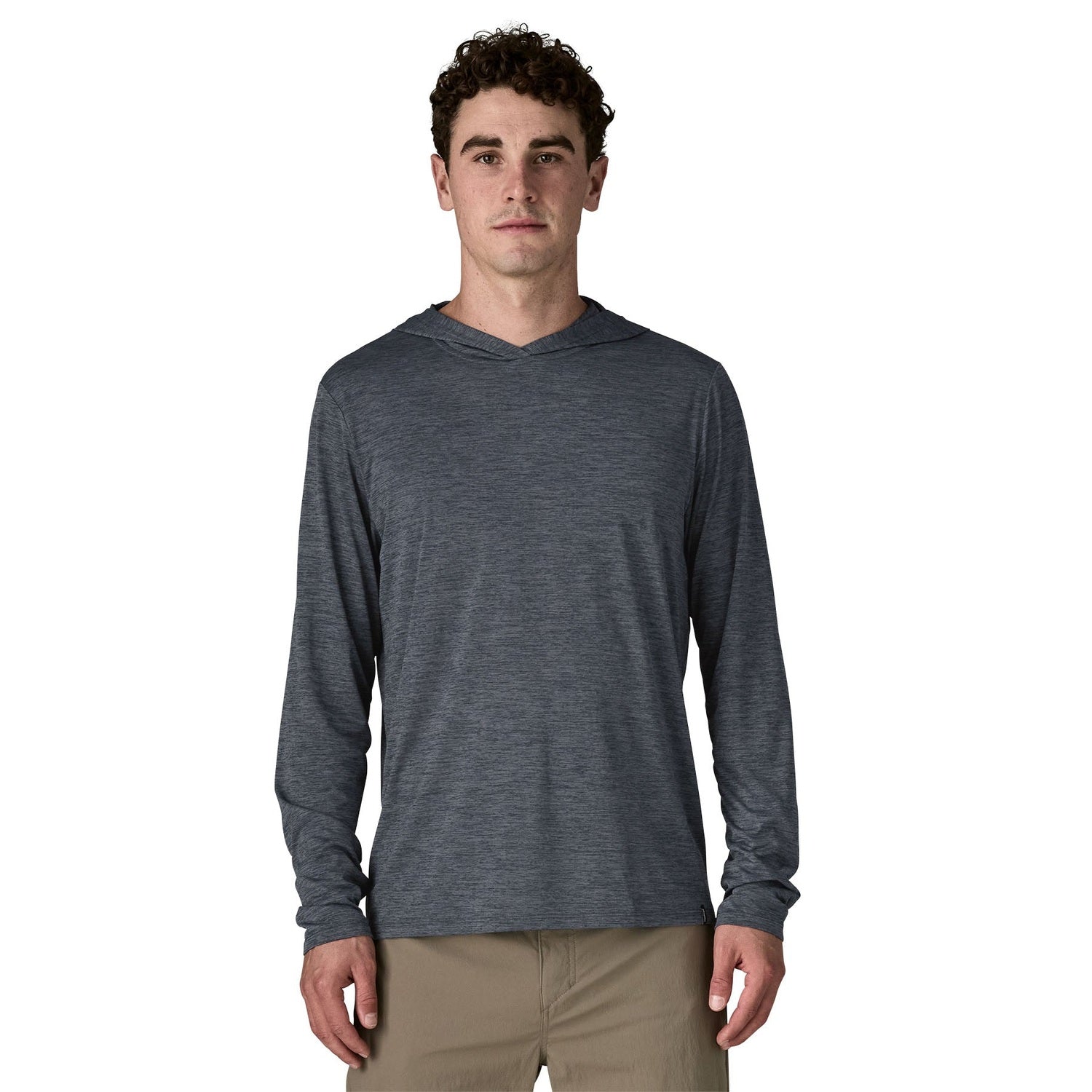 Patagonia 01. MENS APPAREL - MENS LS SHIRTS - MENS LS HOODY Men's Capilene® Cool Daily Hoody SBLX SMOLDER BLUE - LIGHT SMOLDER BLUE X-DYE (S26)