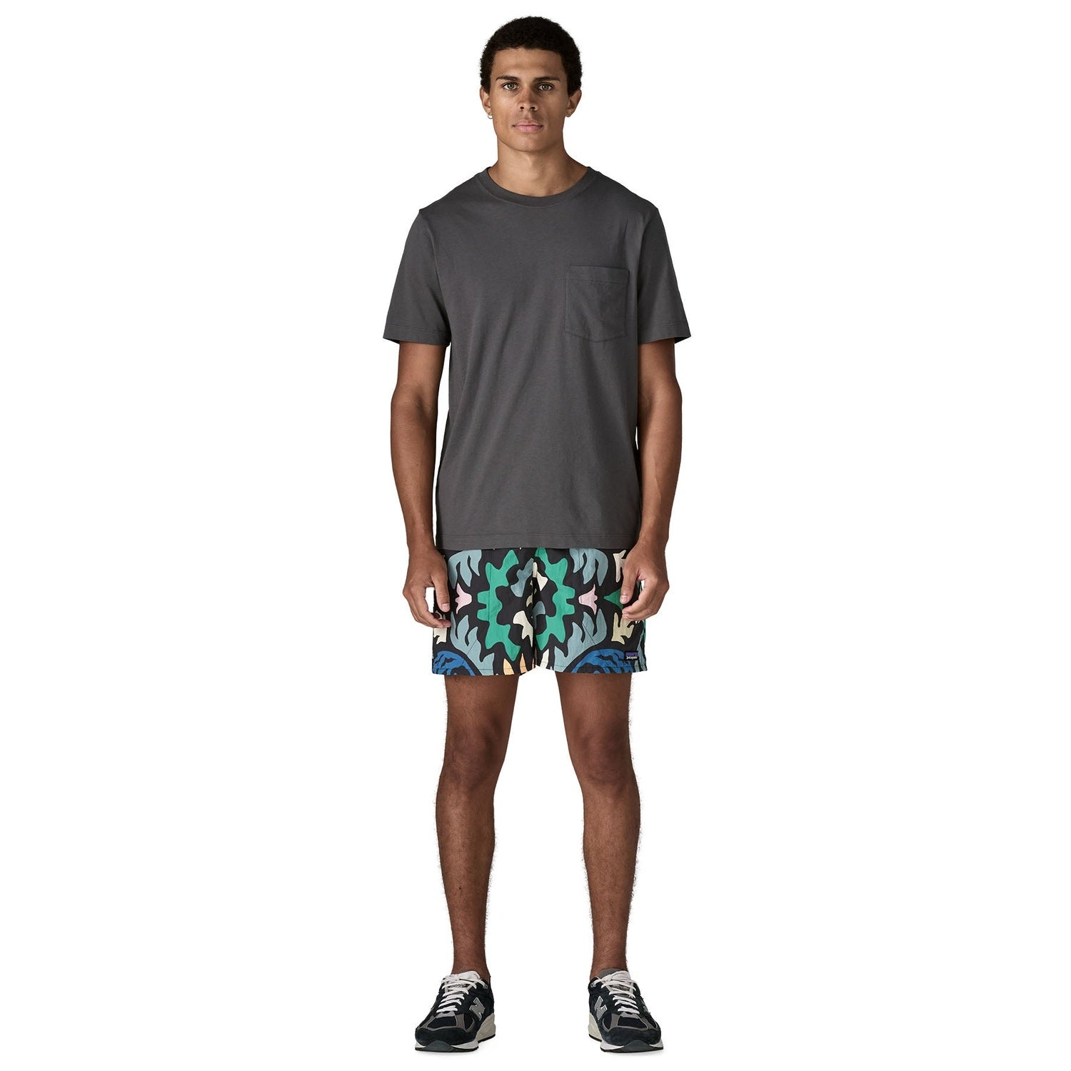 Patagonia 01. MENS APPAREL - MENS SHORTS - MENS SHORTS ACTIVE Men's Baggies Shorts - 5in KALB KALEIDO| BLACK