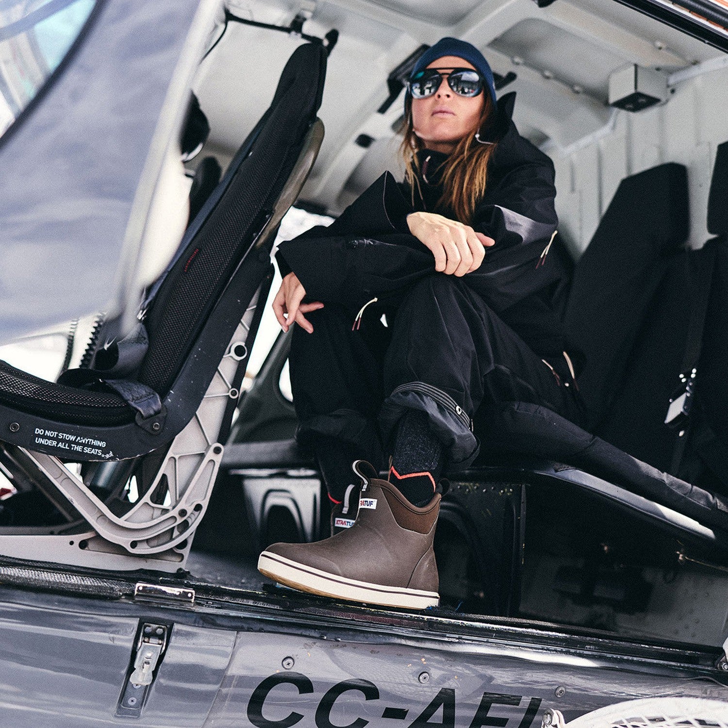 Xtratuf 05. WOMENS FOOTWEAR - WOMENS BOOTS - WOMENS BOOTS CASUAL Women's Ankle Deck Boot 6in BROWN