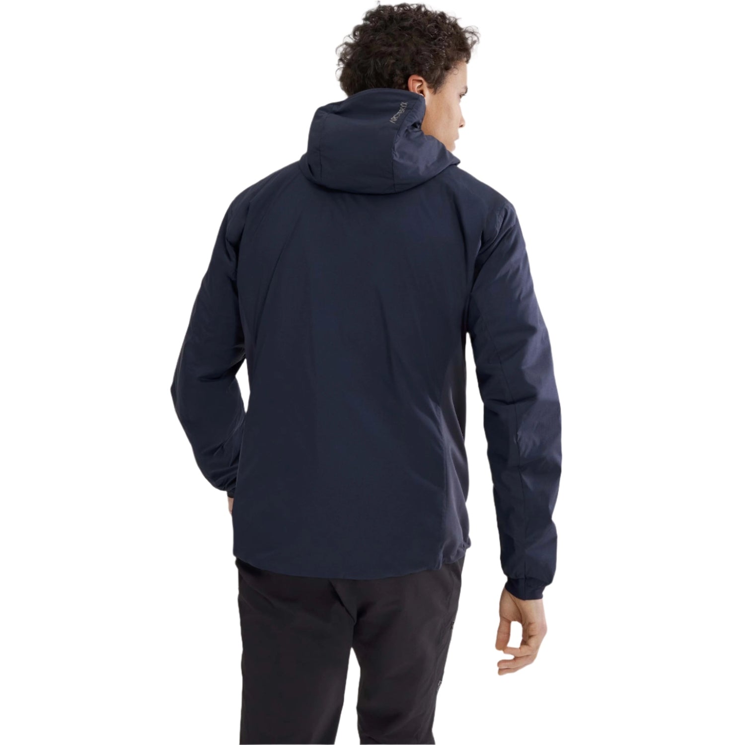 Arc'teryx 01. MENS APPAREL - MENS JACKETS - MENS JACKETS INSULATED Men's Atom Hoody BLACK SAPPHIRE