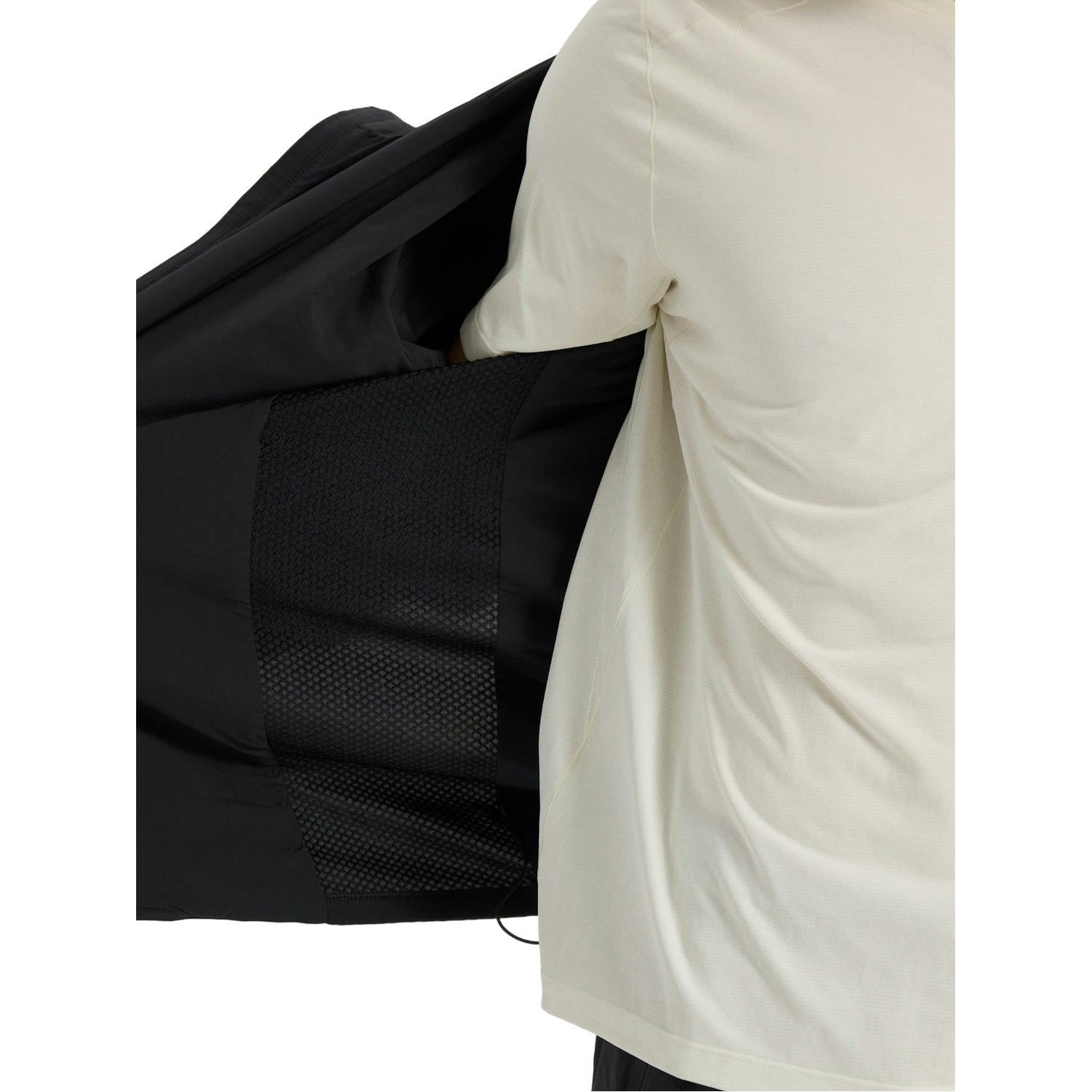 Arc'teryx 01. MENS APPAREL - MENS JACKETS - MENS JACKETS INSULATED Men's Atom SL Hoody 002291 BLACK