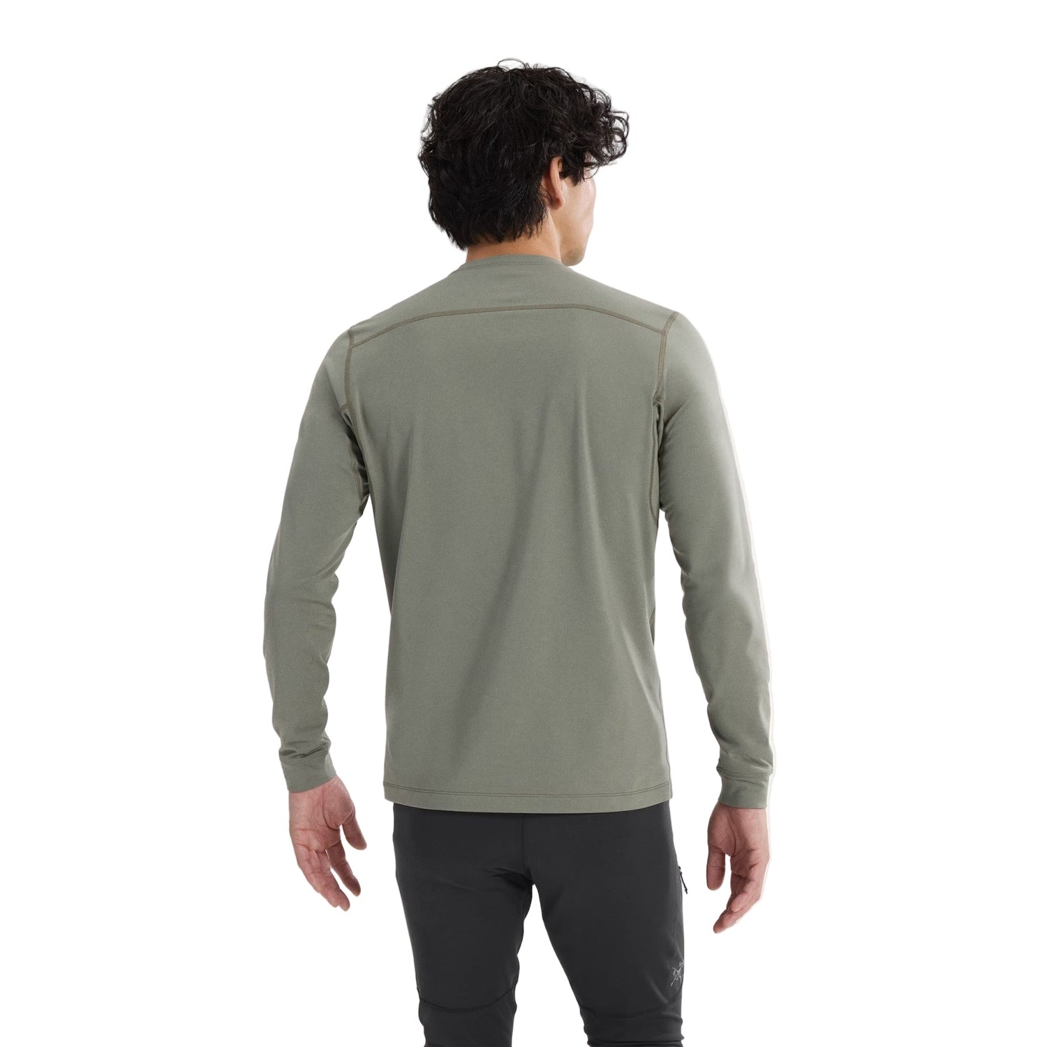 Arc'teryx 01. MENS APPAREL - MENS SKI - MENS THERMAL TOPS Men's Rho LT Crew Neck FORAGE|TATSU