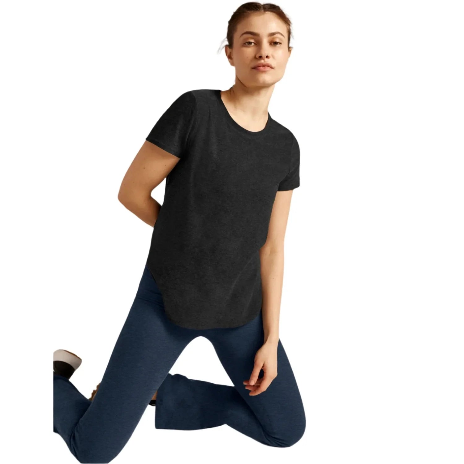 Beyond Yoga 02. WOMENS APPAREL - WOMENS SS SHIRTS - WOMENS SS ACTIVE Women's Featherweight On The Down Low Tee DARKEST NIGHT