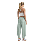 Beyond Yoga 02. WOMENS APPAREL - WOMENS PANTS - WOMENS PANTS LOUNGE Women's Luxefleece Barrel Sweatpant PALE BLUE