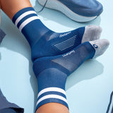 Feetures 06. SOCKS - MENS SOCKS - MENS SOCKS CREW Elite Light Cushion Mini Crew Socks NAVY HIGH TOP STRIPE