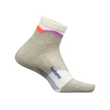 Feetures 06. SOCKS - MENS SOCKS - MENS SOCKS LOW Men's Elite Trail Max Cushion Quarter MOUNTAIN HIGH CREAM