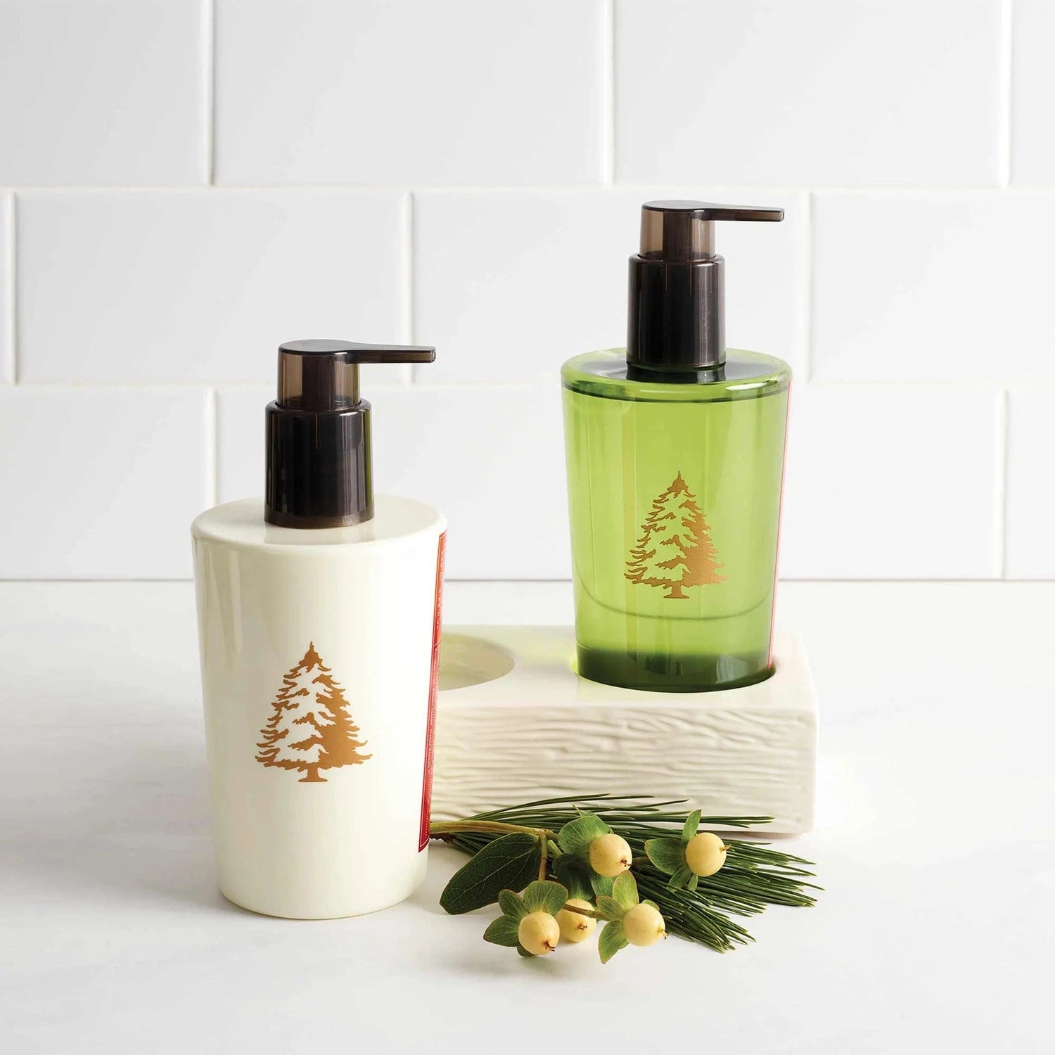 Thymes 10. GIFTS|ACCESSORIES - GIFT - CANDLES Frasier Fir Hand Wash