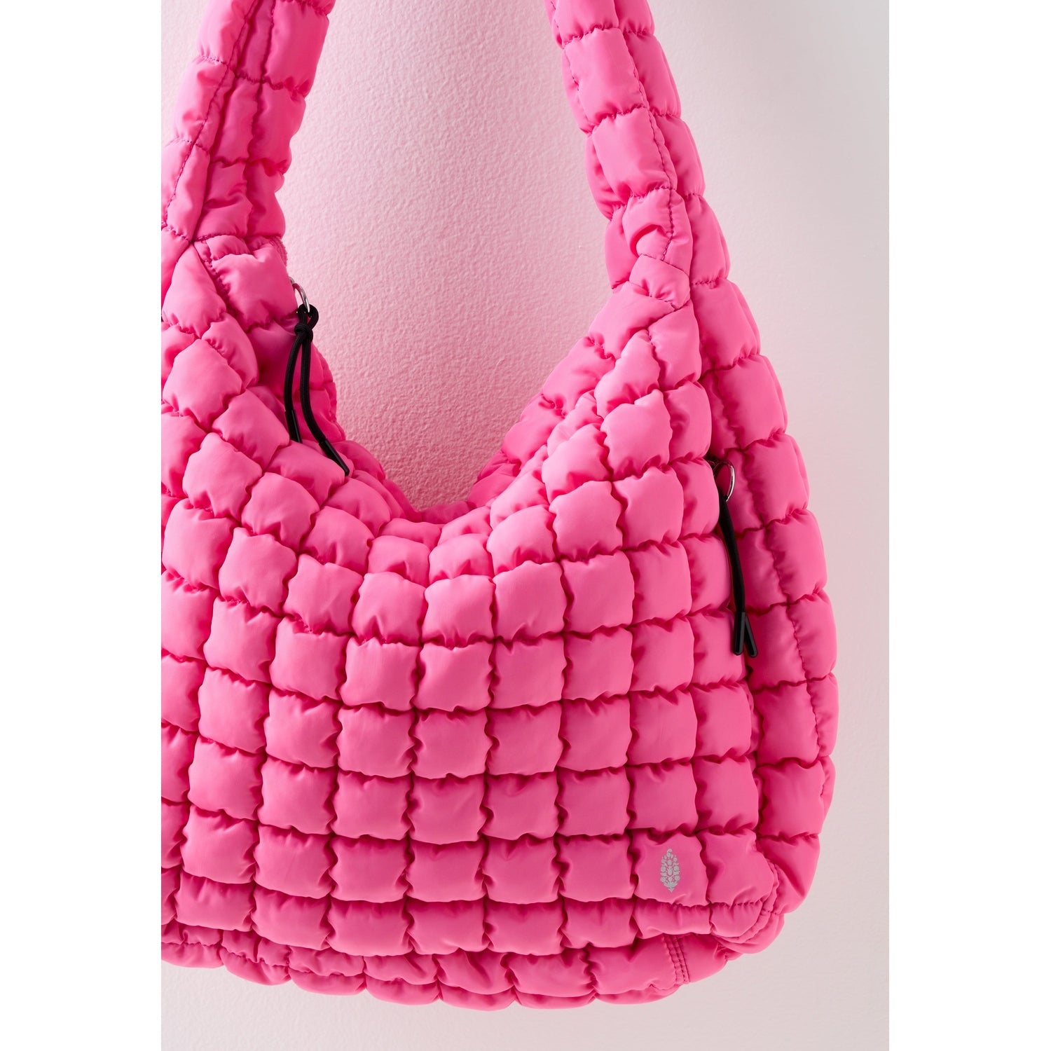 FP Movement 09. PACKS|LUGGAGE - PACK|CASUAL - WAIST|SLING|MESSENGER|PURSE Women's Quilted Carryall Bag 6024 BUBBLEGUM OS