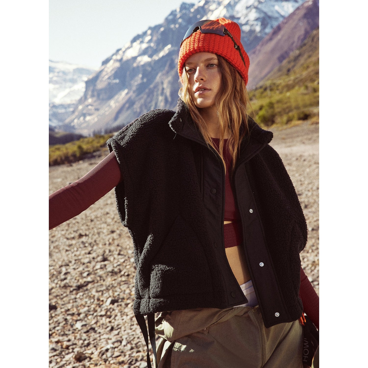 FP Movement 02. WOMENS APPAREL - WOMENS VEST - WOMENS VEST FLEECE Women's Scout It Out Fleece Vest 0010 BLACK