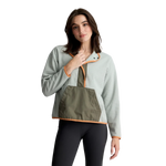 Free Fly Apparel 02. WOMENS APPAREL - WOMENS HOODIES|SWEATERS - WOMENS PO SWEATERS Women's Gridback Fleece Snap Pullover DESERT SAGE