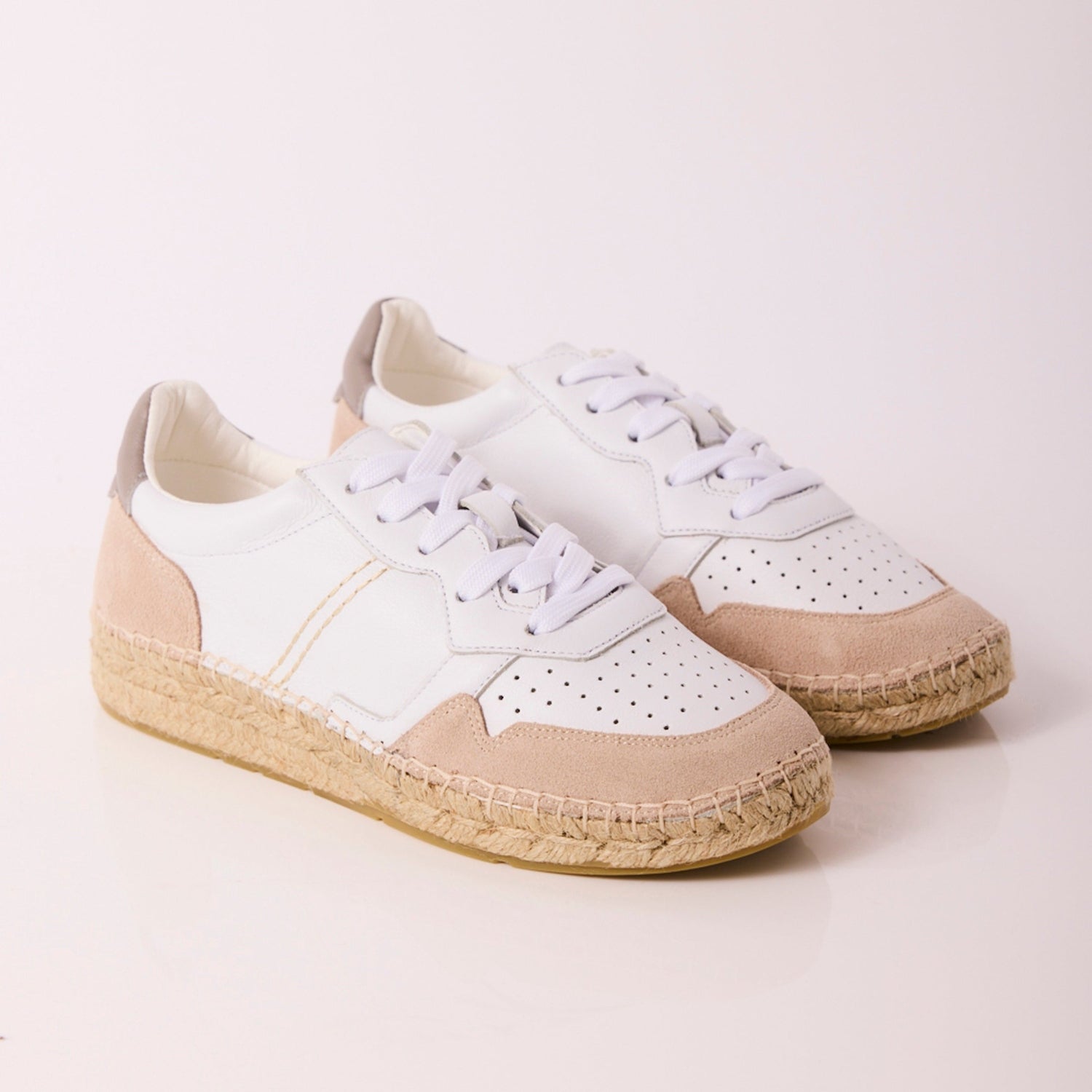 Free People 05. WOMENS FOOTWEAR - WOMENS SHOES - WOMENS SHOES CASUAL Women's Serendipity Sneaker CHALK