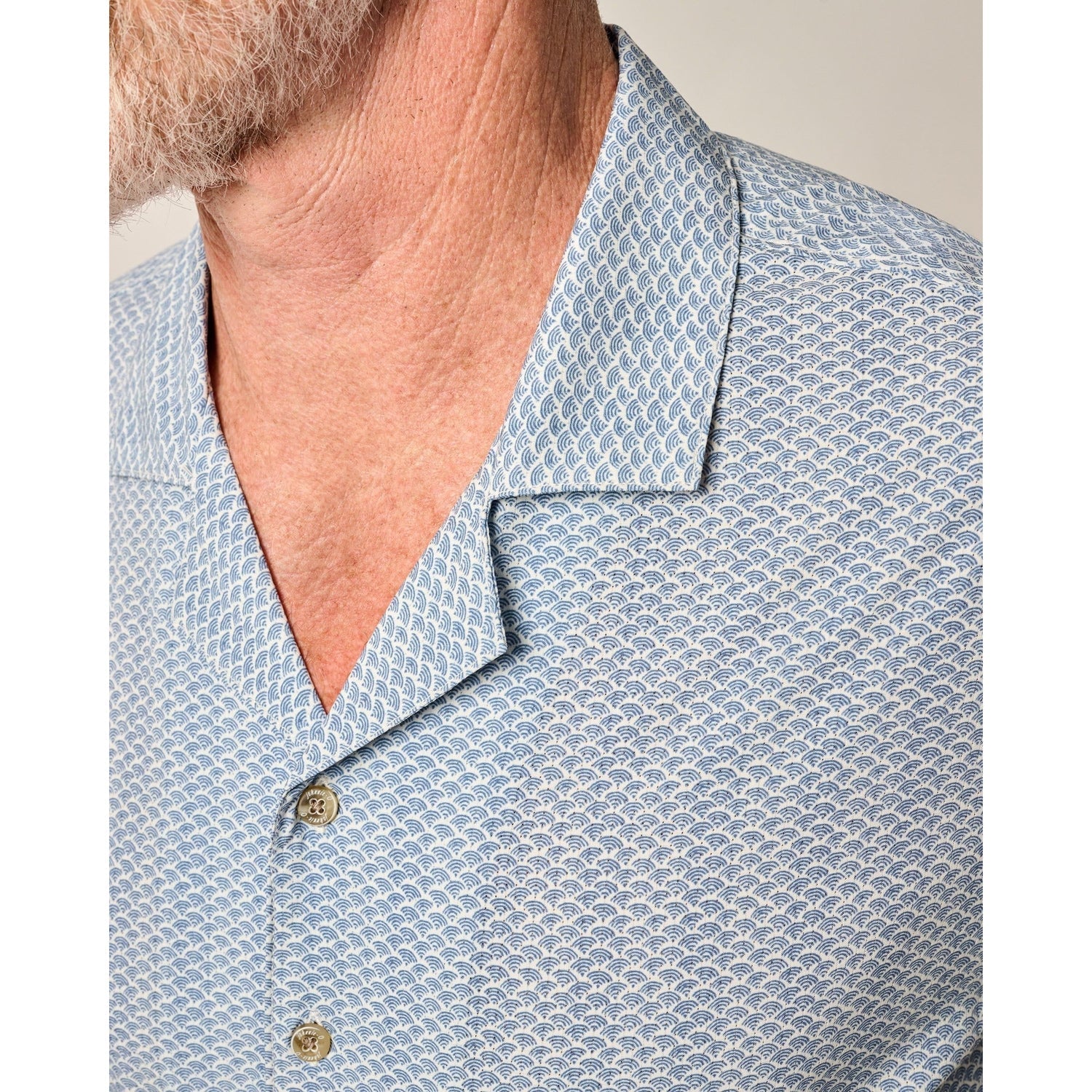 johnnie-O 01. MENS APPAREL - MENS SS SHIRTS - MENS SS BUTTON UP Men's Short Sleeve Hangin' Out Button Up Shirt - Shackleford NAVY