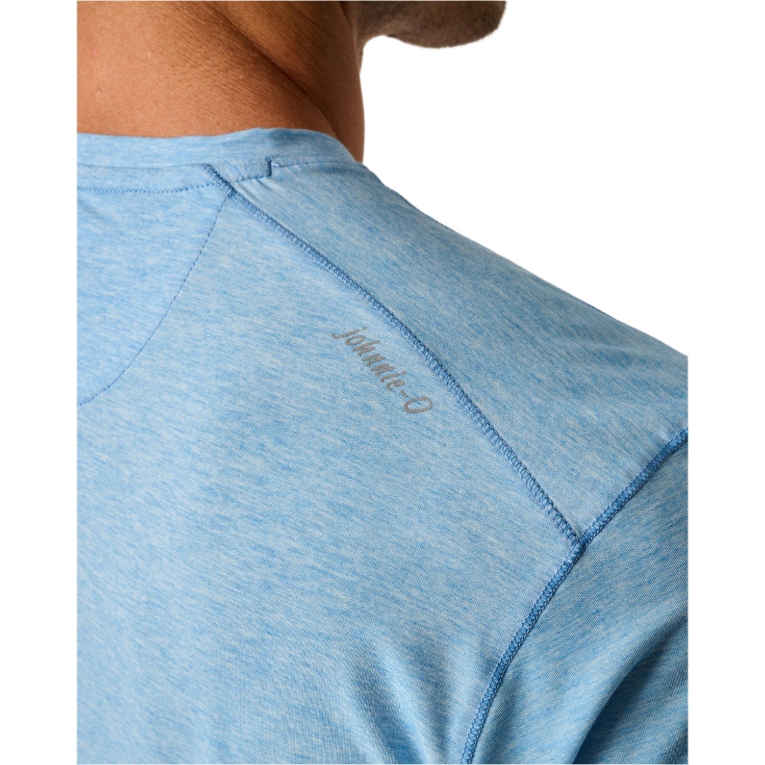 johnnie-O 01. MENS APPAREL - MENS T-SHIRTS - MENS T-SHIRT SS Men's The Course Performance T-Shirt MALIBLU