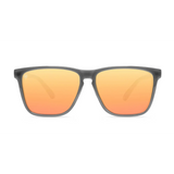 Knockaround 07. EYEWEAR - SUNGLASSES - SUNGLASSES Fast Lanes Sport JELLY GREY | PEACH