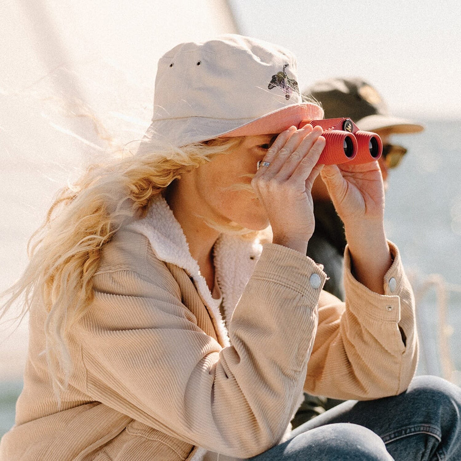 Nocs Provisions HARDGOODS - CAMP|HIKE|TRAVEL - CAMP ACCESSORIES Standard Issue 10x25 Binocular MANZANITA RED