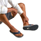 OluKai 04. MENS FOOTWEAR - MENS SANDALS - MENS SANDALS CASUAL Men's Ulele TF26 BLUE DEPTH | CHARCOAL