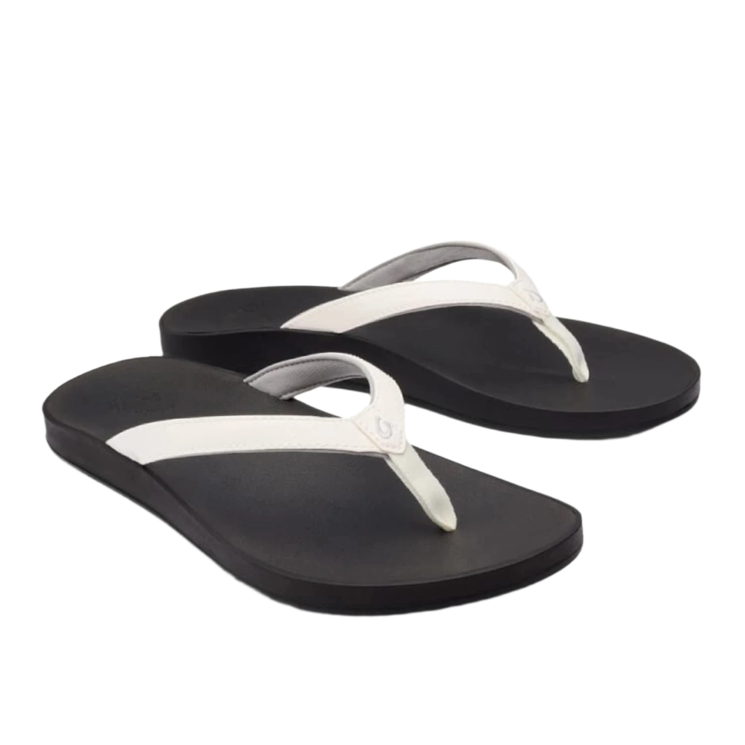 OluKai 05. WOMENS FOOTWEAR - WOMENS SANDALS - WOMENS SANDALS CASUAL Women's Puawe 4R40 WHITE | BLACK