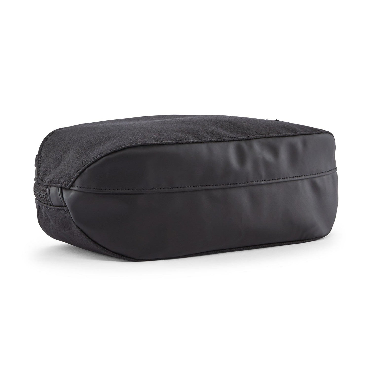 Patagonia Black Hole Cube - 3L Black / Black Patagonia Black Hole Cube - 3L Black / Black