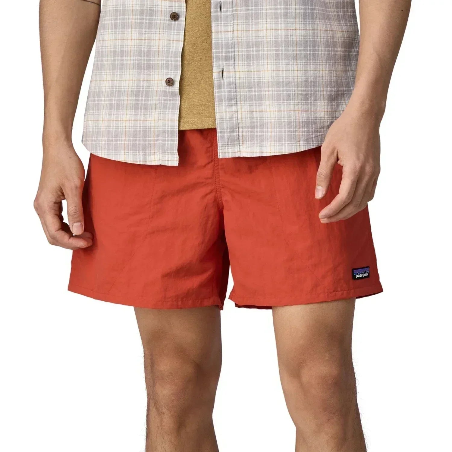 Patagonia 01. MENS APPAREL - MENS SHORTS - MENS SHORTS ACTIVE Men's Baggies Shorts - 5in PIMR PIMENTO RED