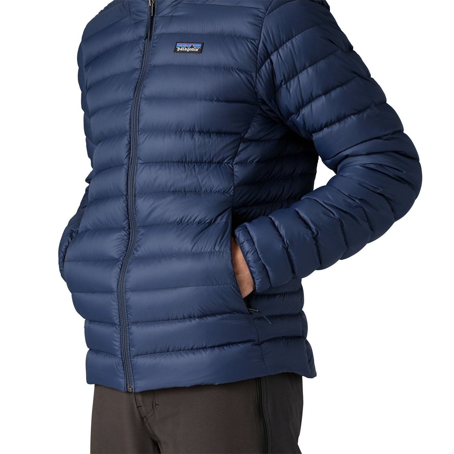 Patagonia 01. MENS APPAREL - MENS JACKETS - MENS JACKETS INSULATED Men's Down Sweater™ Jacket NENA NEW NAVY