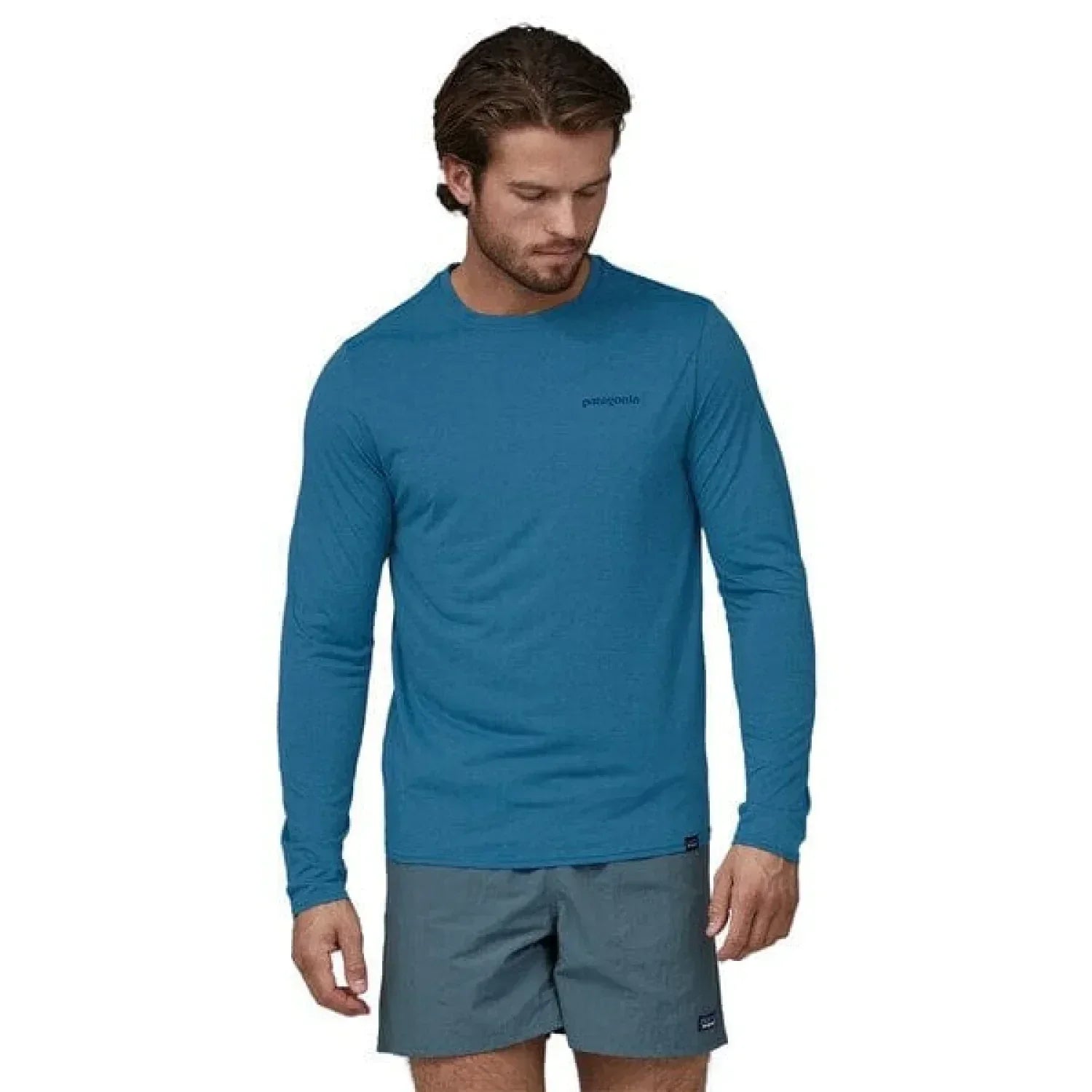 Patagonia 05. M. SPORTSWEAR - M. LS SHIRTS Men's Long Sleeve Capilene Cool Daily Graphic Shirt - Waters BLWX BOARDSHORT LOGO | WAVY BLUE X-DYE