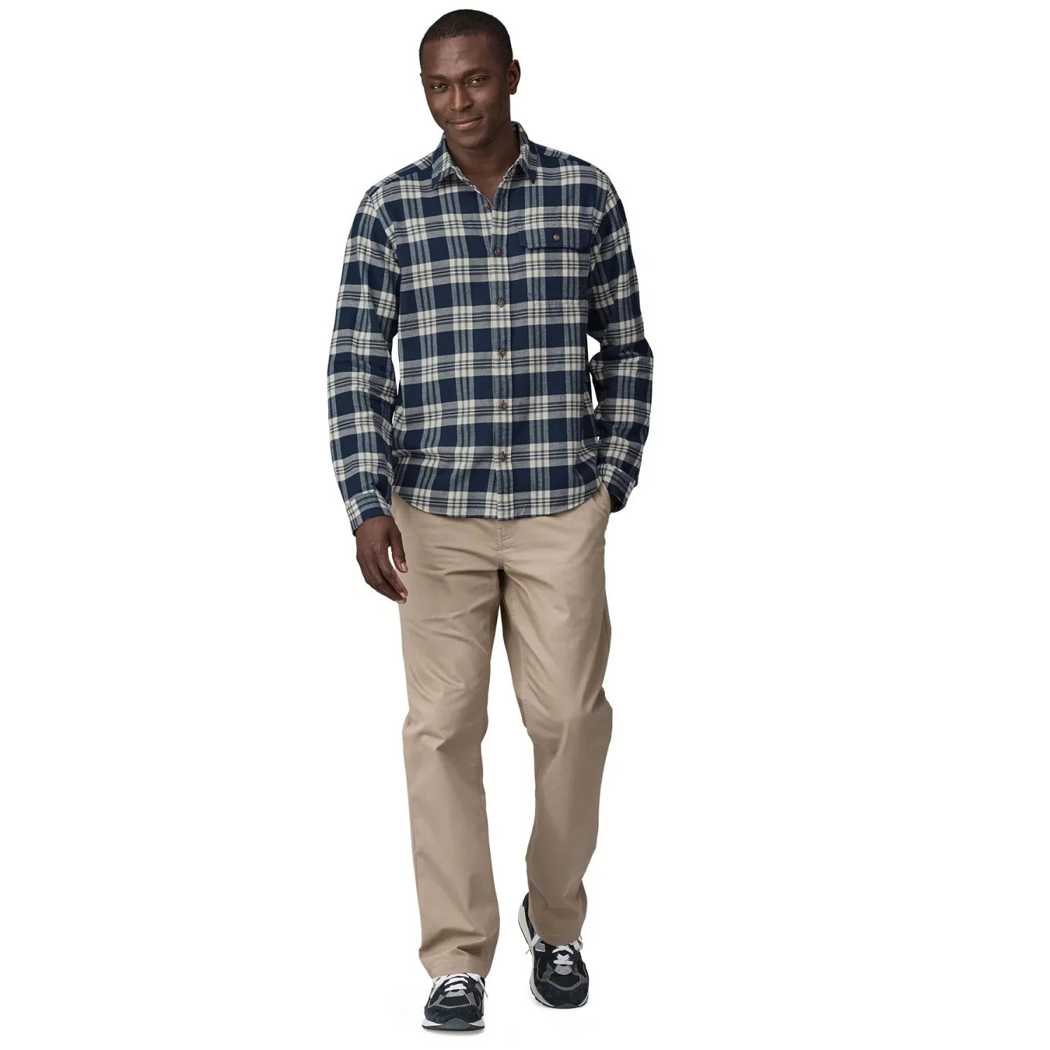 Patagonia 01. MENS APPAREL - MENS LS SHIRTS - MENS LS BUTTON UP Men's Long Sleeve Lightweight Fjord Flannel Shirt BCNA BASE CAMP: NEW NAVY