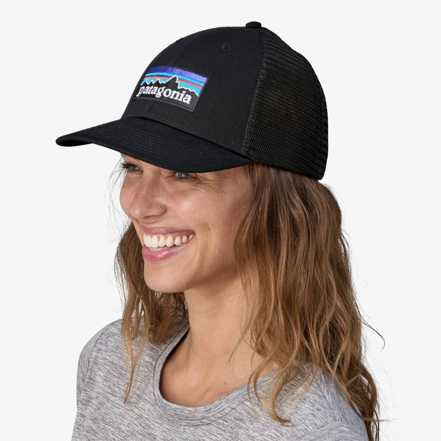 Patagonia 11. HATS - HATS BILLED - HATS BILLED P-6 Logo LoPro Trucker Hat BLK BLACK