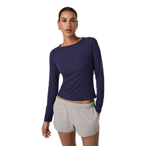 Women’s Long Sleeve Pose Subtle Scoop Vuori - VLV VELVET VIOLET