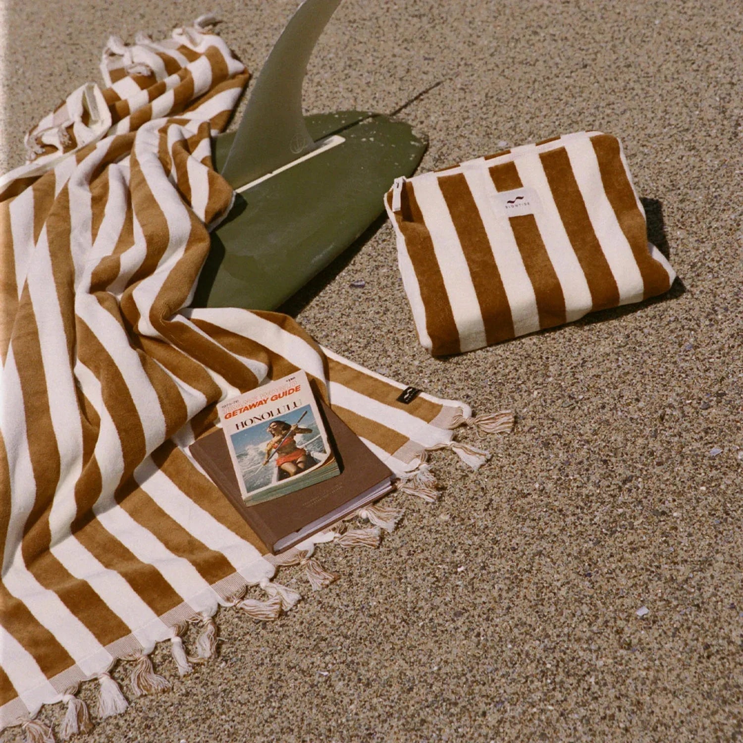 Cabana Fringe Premium Woven Towel Slowtide - BRUSH