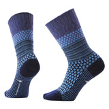 Smartwool 06. SOCKS - WOMENS SOCKS - WOMENS SOCKS CREW Women's Everyday Popcorn Cable Full Cushion Crew Socks N75 SERENE BLUE