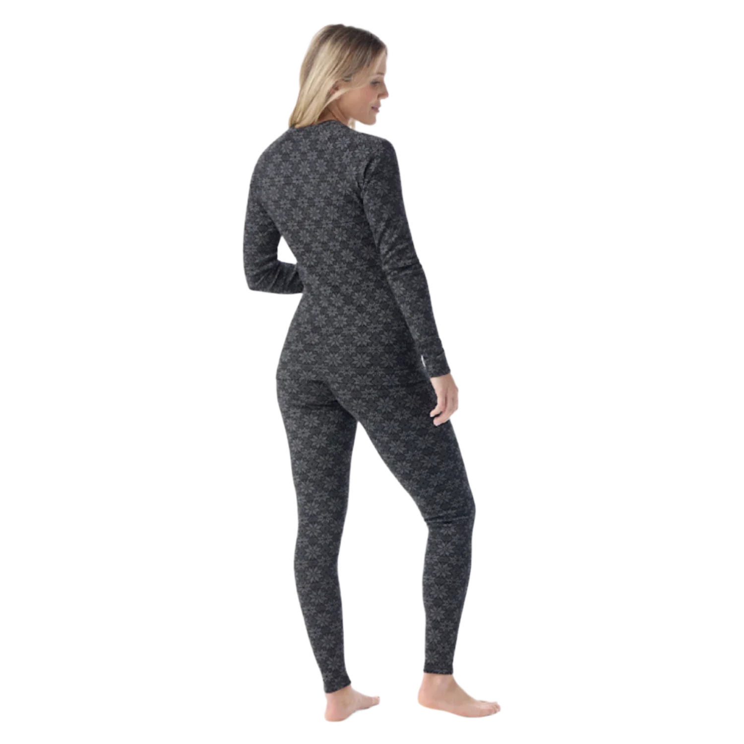 Smartwool 02. WOMENS APPAREL - WOMENS SKI - WOMENS THERMAL TOPS Women's Classic Thermal Merino Base Layer Crew N86 BLACK DIGI SNOW