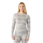 Smartwool 02. WOMENS APPAREL - WOMENS SKI - WOMENS THERMAL TOPS Women's Classic Thermal Merino Base Layer Crew K55 LIGHT GRAY MOUNTAIN SCAPE